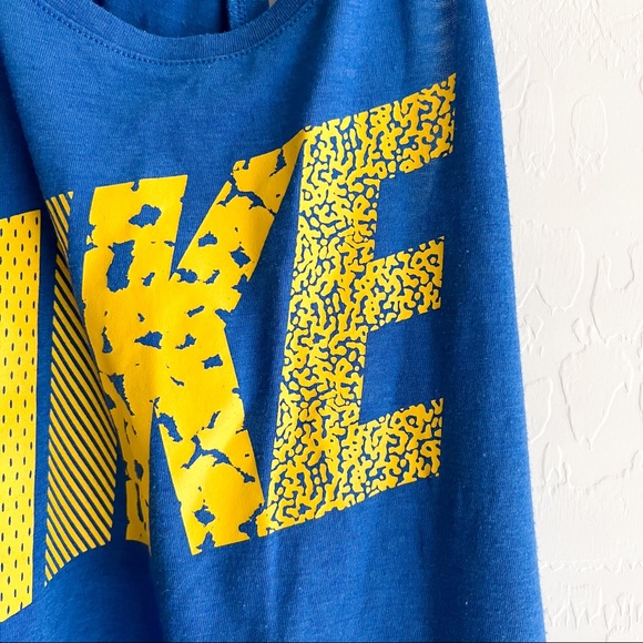 Nike racerback tank top - Picture 3 of 4